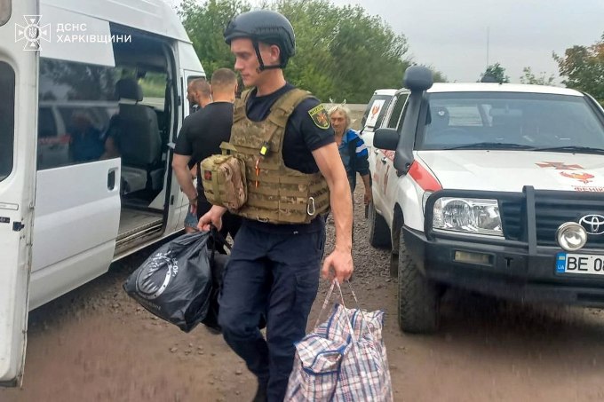З Куп’янська евакуювали 69-річного чоловіка броньованим автомобілем